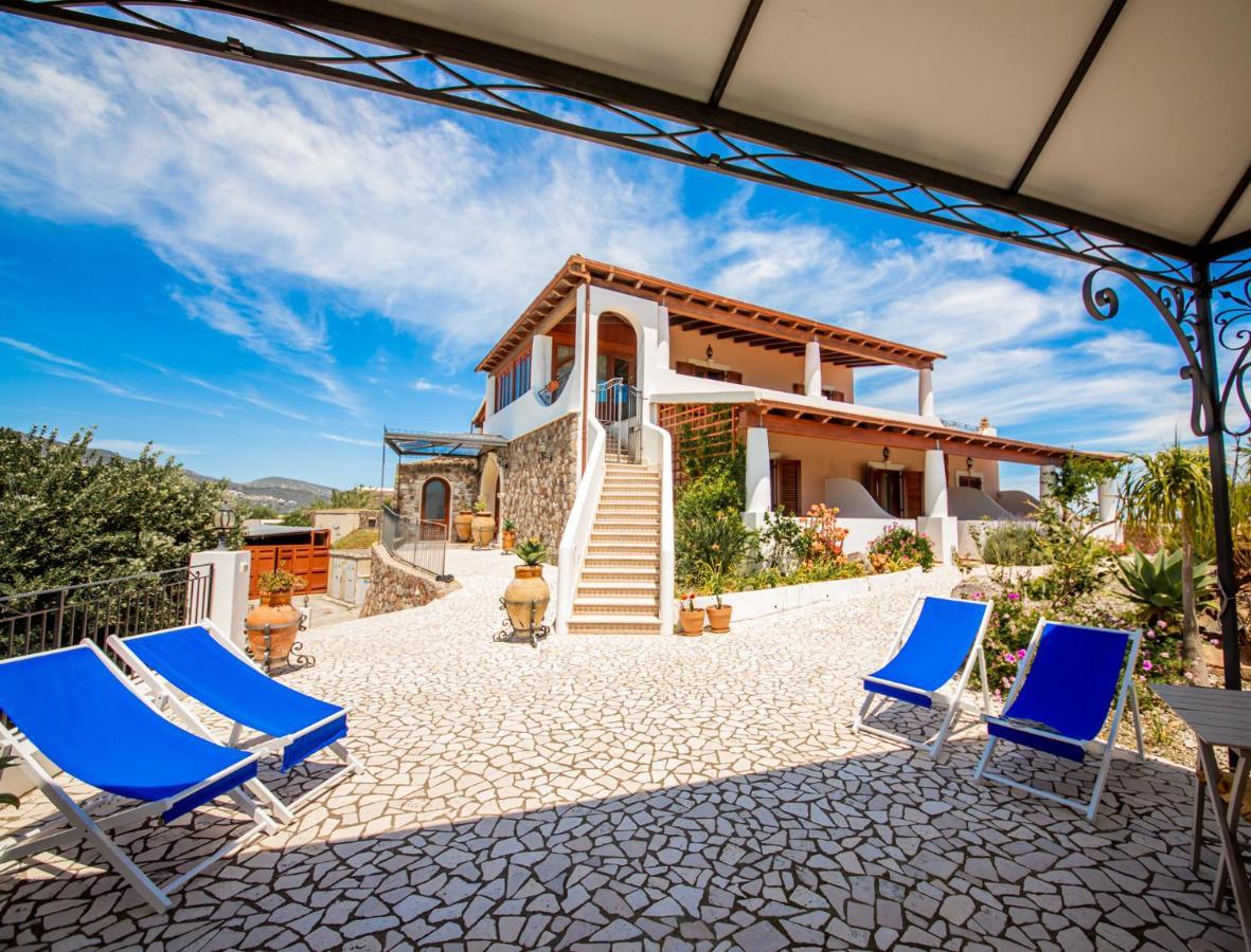 ليباري B&B Villa Maristella المظهر الخارجي الصورة