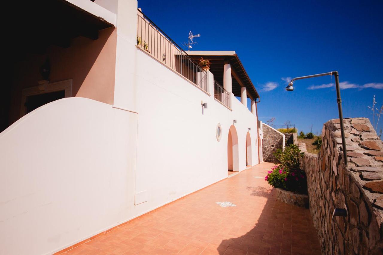 ليباري B&B Villa Maristella المظهر الخارجي الصورة