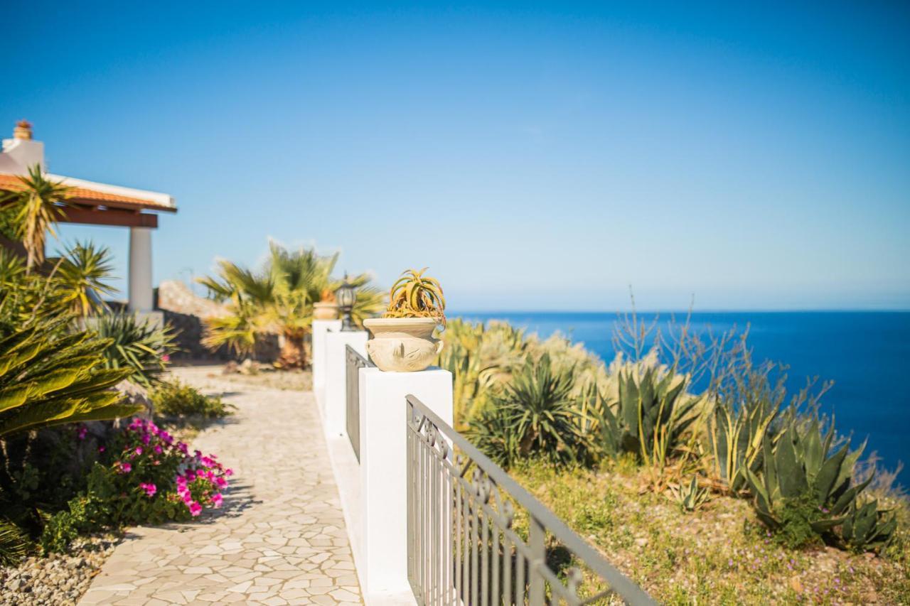 ليباري B&B Villa Maristella المظهر الخارجي الصورة