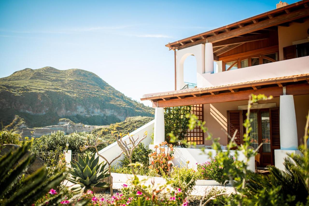 ليباري B&B Villa Maristella المظهر الخارجي الصورة