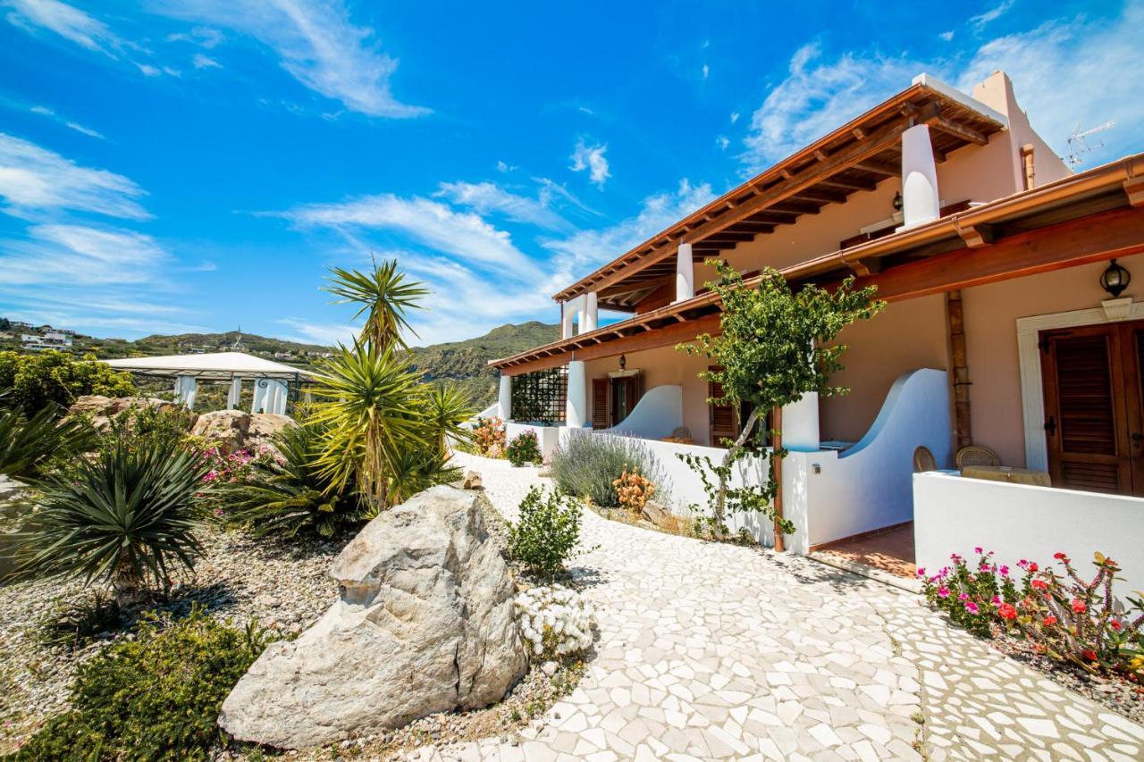 ليباري B&B Villa Maristella المظهر الخارجي الصورة