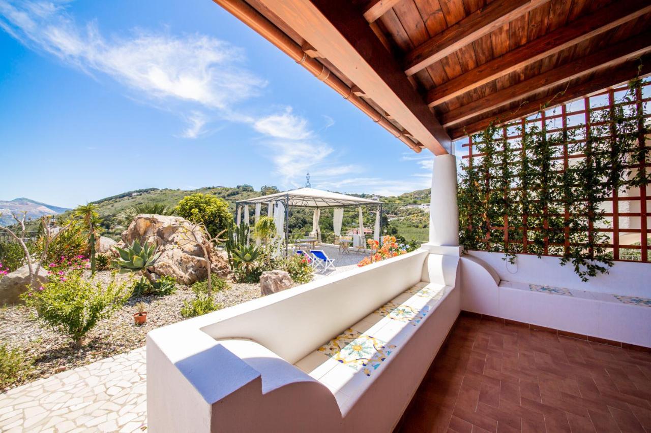 ليباري B&B Villa Maristella المظهر الخارجي الصورة