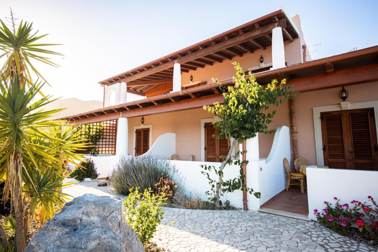 ليباري B&B Villa Maristella المظهر الخارجي الصورة