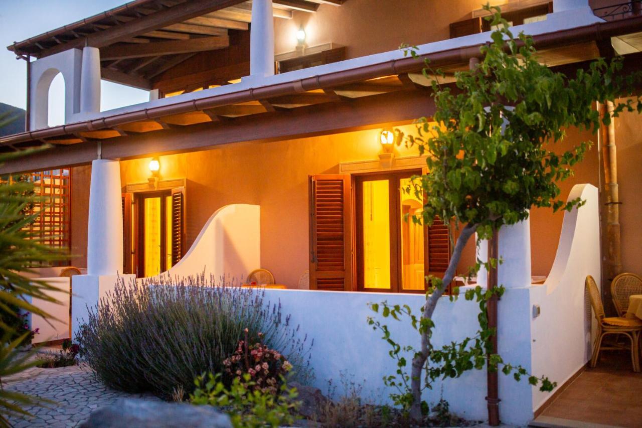 ليباري B&B Villa Maristella المظهر الخارجي الصورة