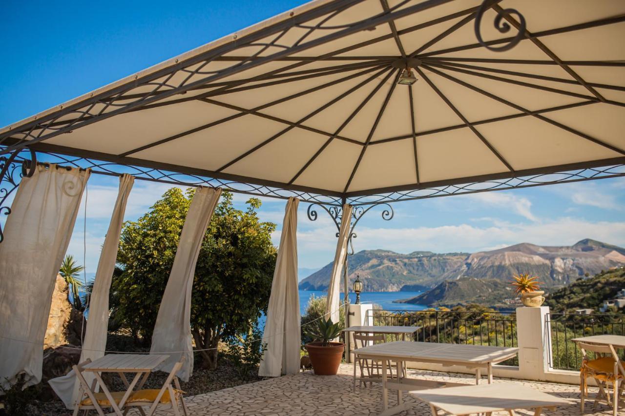 ليباري B&B Villa Maristella المظهر الخارجي الصورة