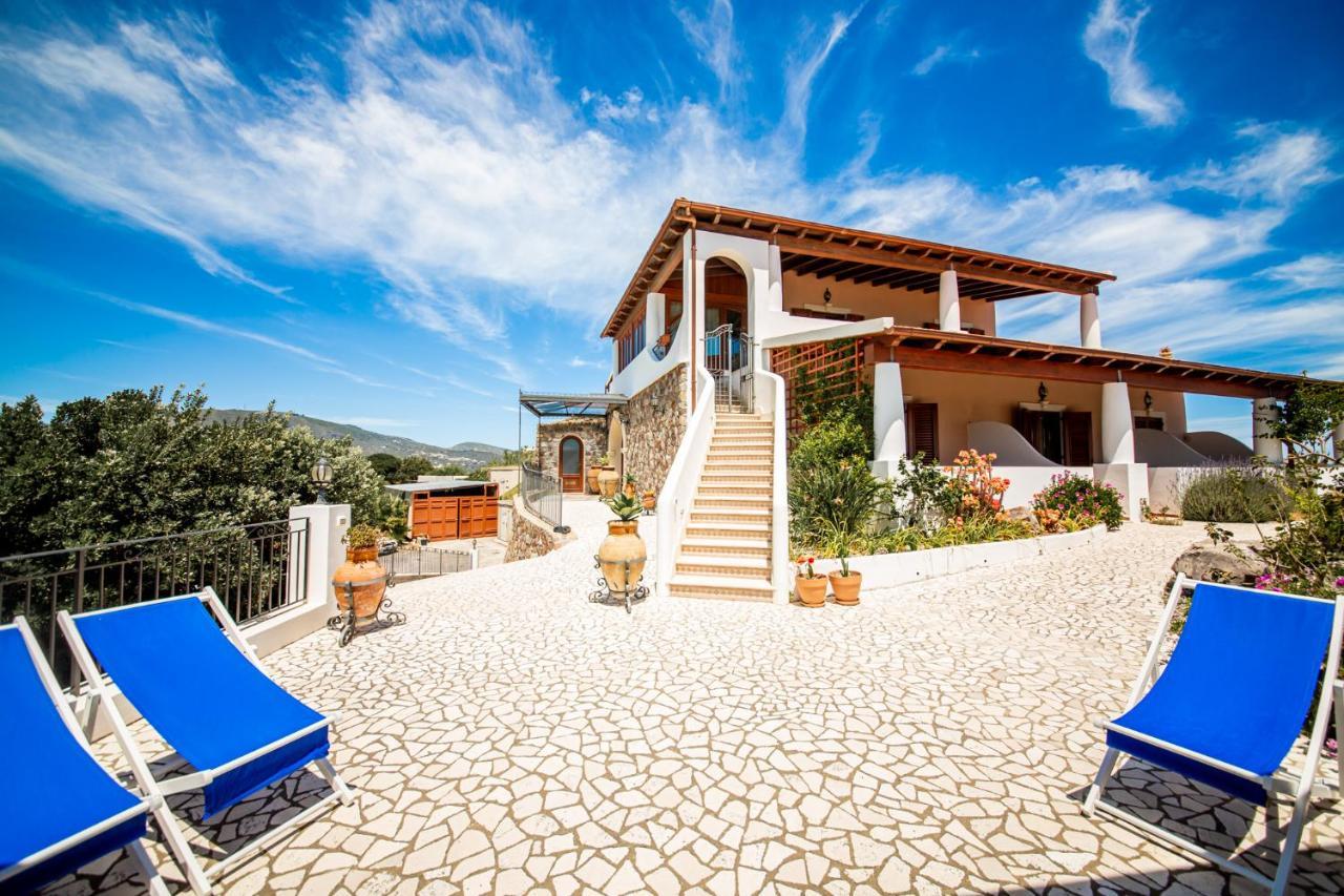 ليباري B&B Villa Maristella المظهر الخارجي الصورة
