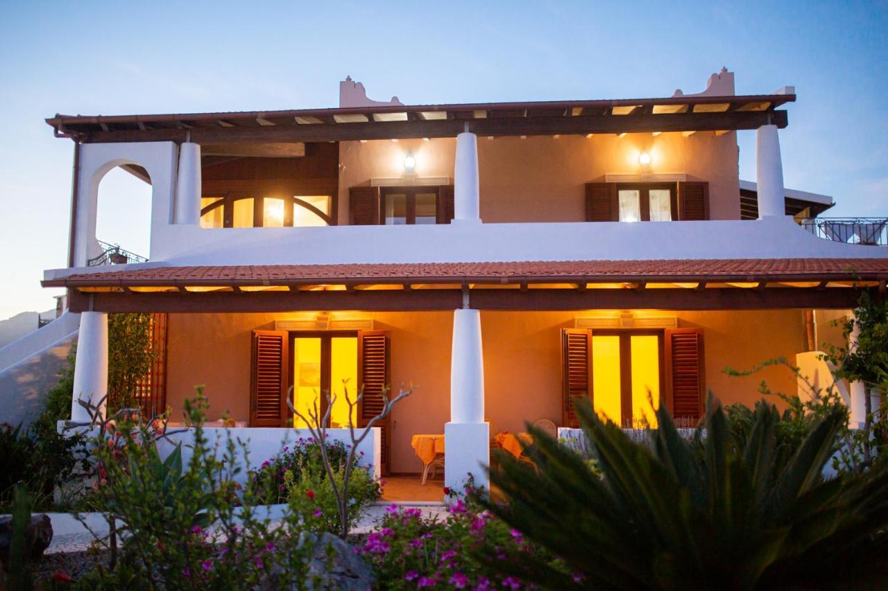 ليباري B&B Villa Maristella المظهر الخارجي الصورة
